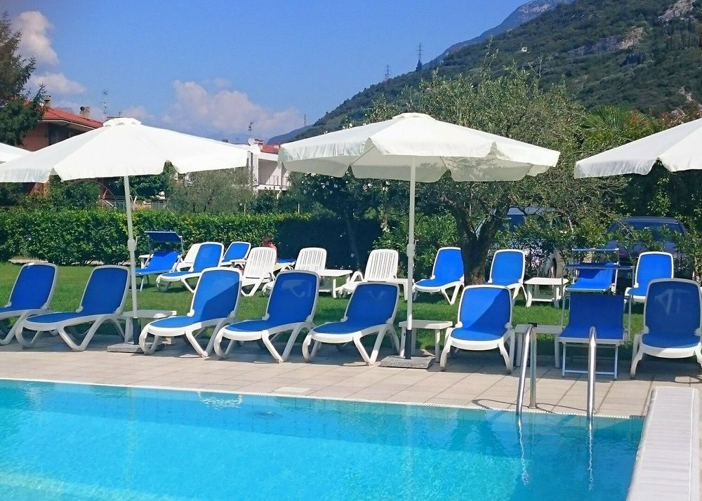 Hotel Holiday Sport & Relax Torbole Sul Garda Exterior foto